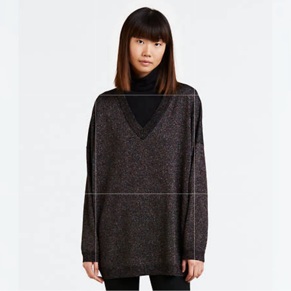 Levi’s Oversized Black Shimmery Sweater